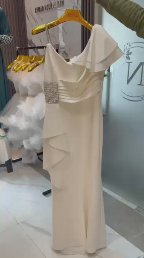 فستان